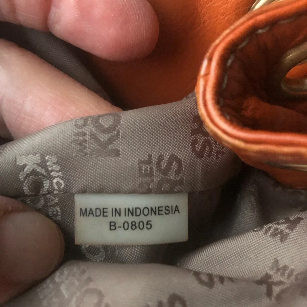 Michael Kors Women's Tan Leather Bag - Picture 8 of 11